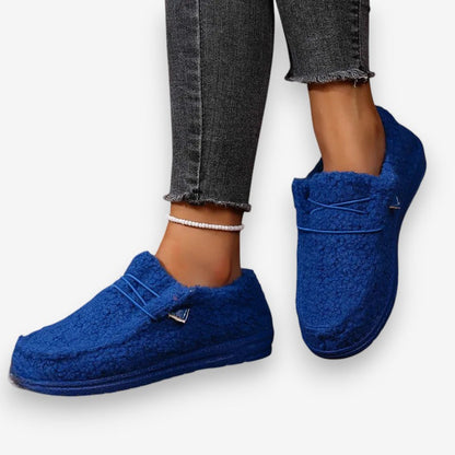 Mia – Women's Round Toe Flats with Slip-On Design