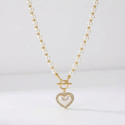 Amora™ — Collana Elegante con Perle e Cuore in Oro 18K
