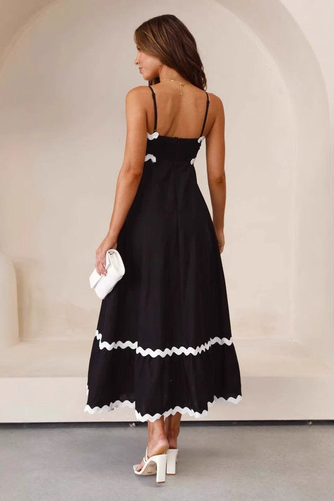 Abigail | Elegant Dress with Refined Detail