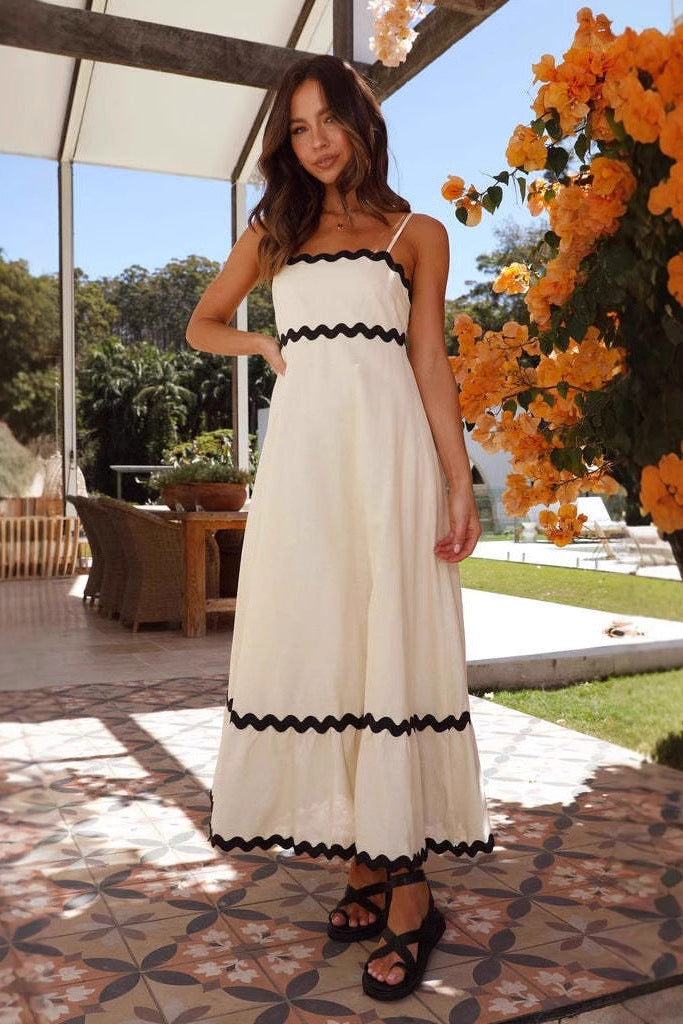 Abigail | Elegant Dress with Refined Detail