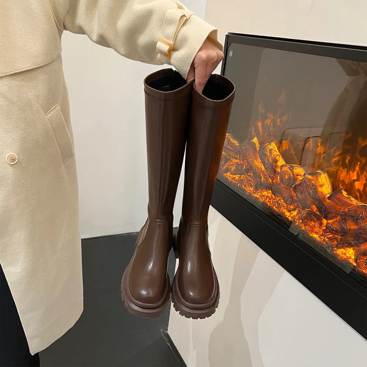 Amaia | Classic Boots with Refined Detail