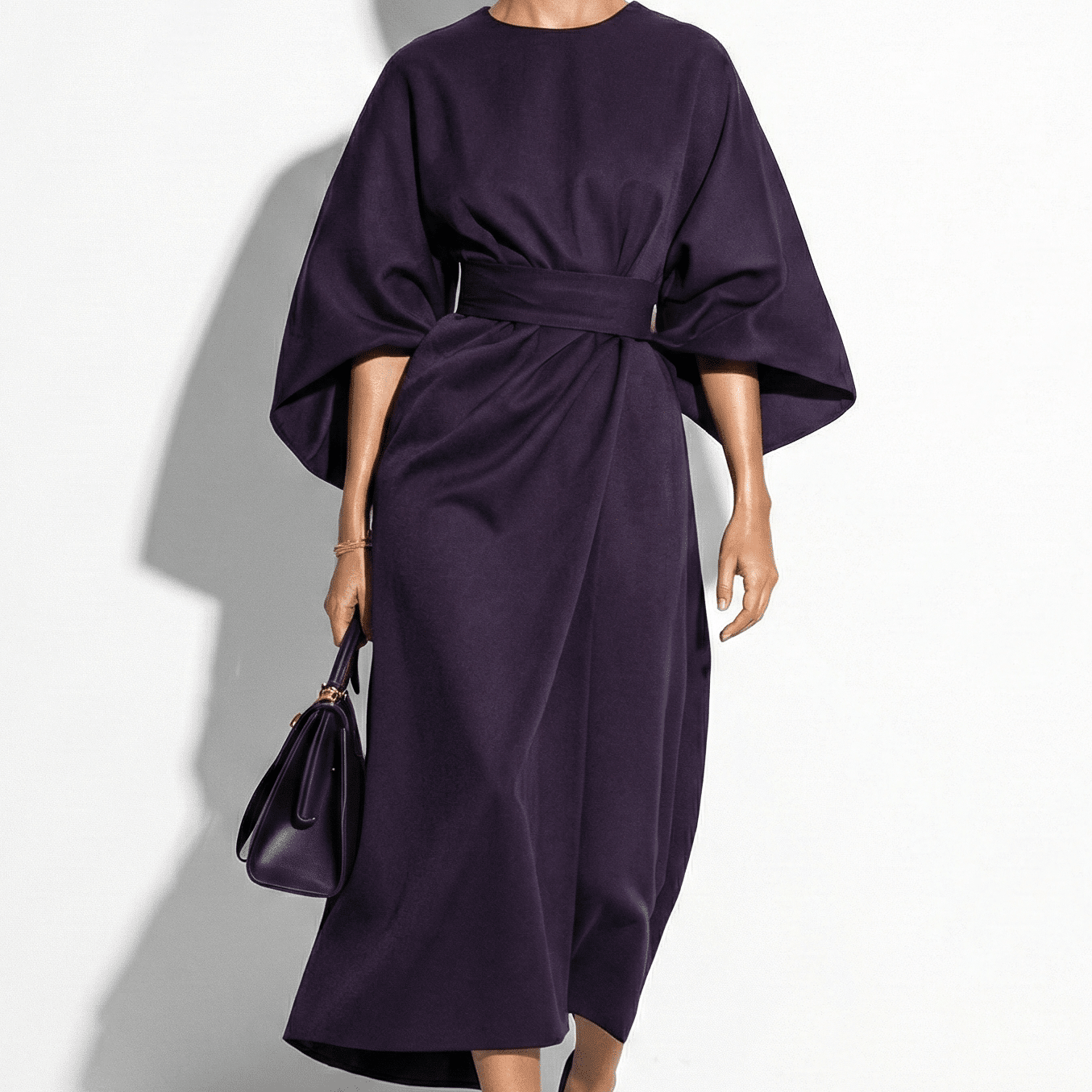 Dawn | Elegant Dress with Refined Detail