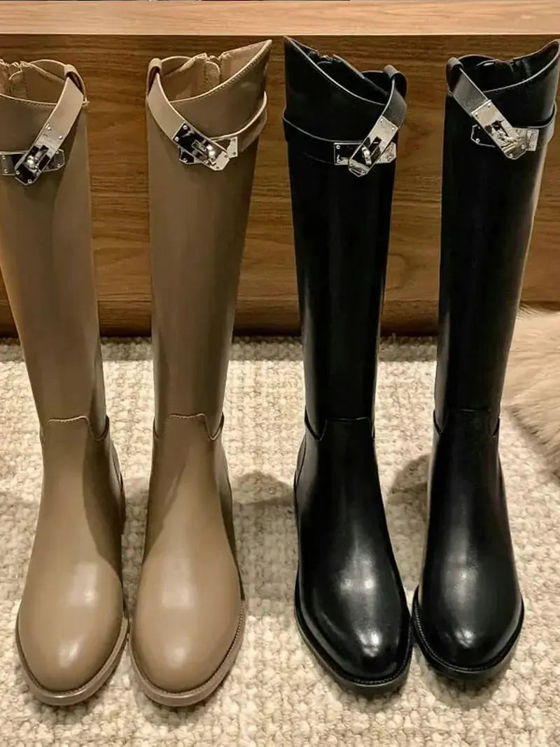 Derya | Boots with Buckle Detail