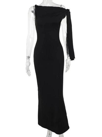 Giselle | Elegant Dress with Refined Detail