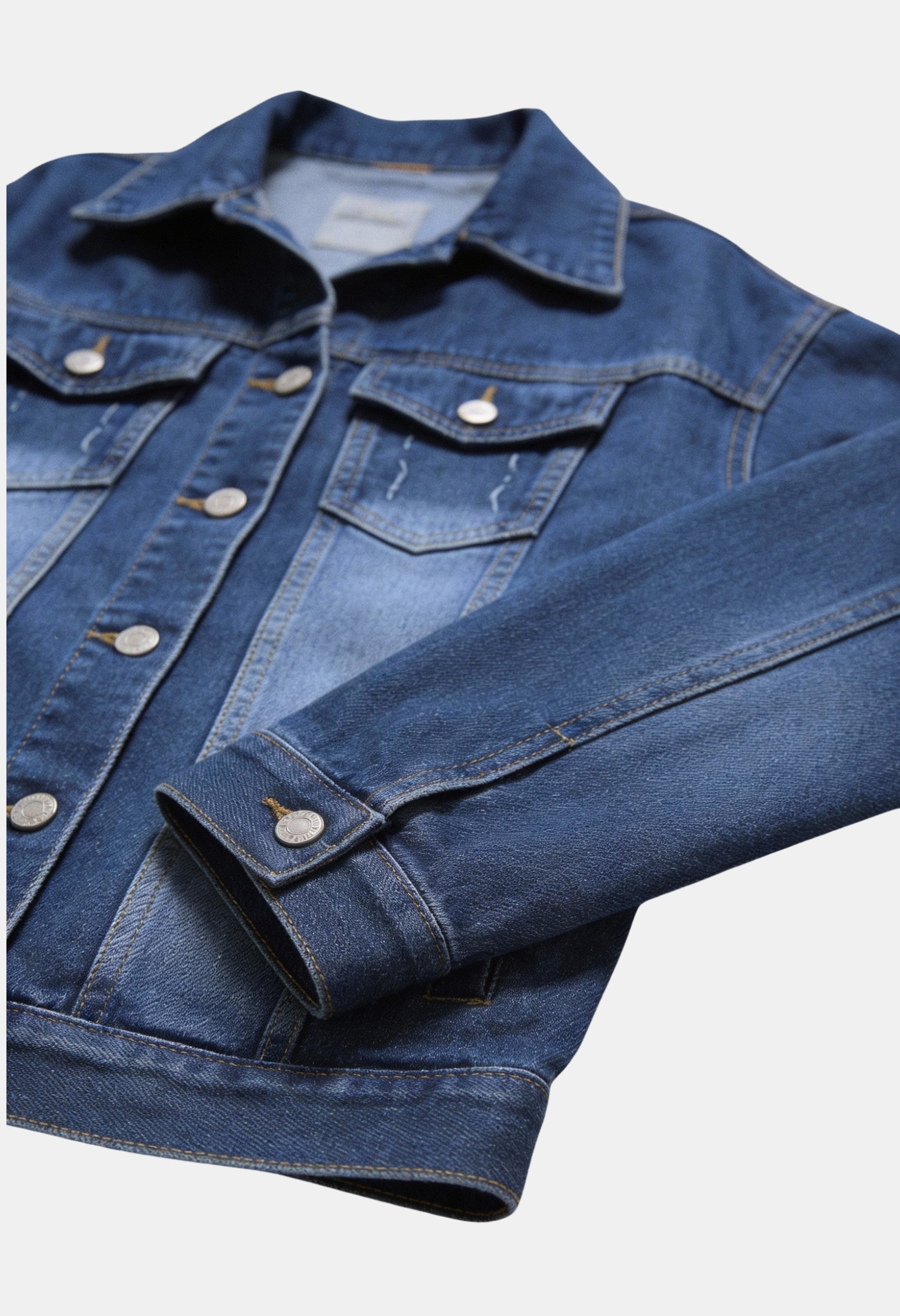 June | Button-Up Jacket with Tailored Detail