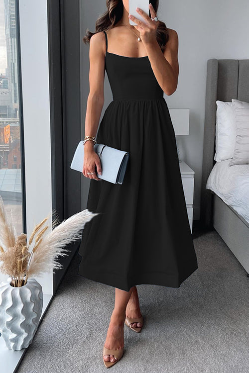 Lea | Elegant Dress with Refined Detail