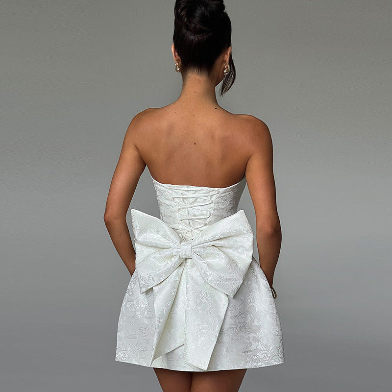 Leticia | Strapless Dress with Refined Detail