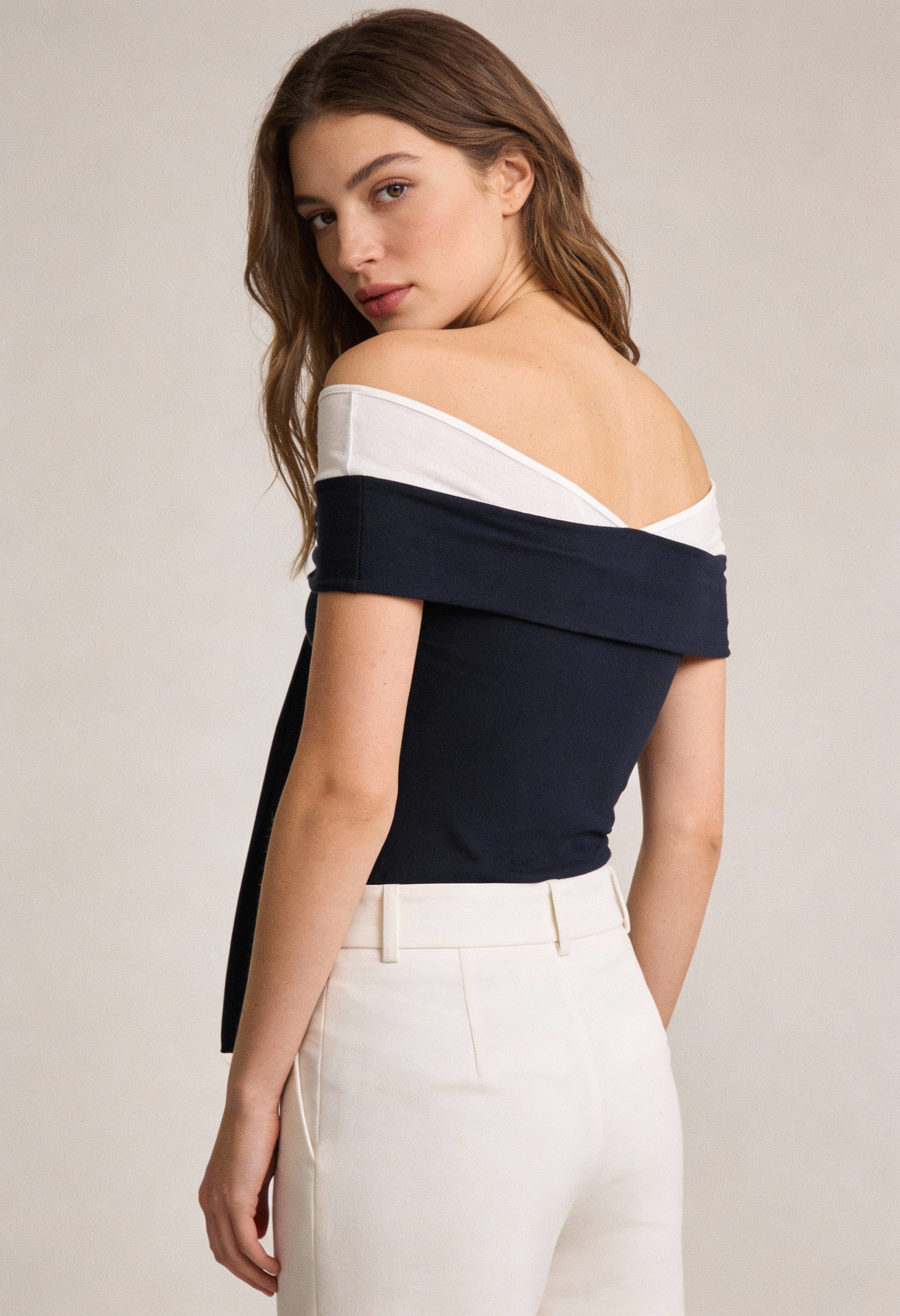 Mallory | Refined Blouse with Tailored Detail
