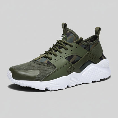 Herresneakers med lav top og afrundet tå og snørelukning