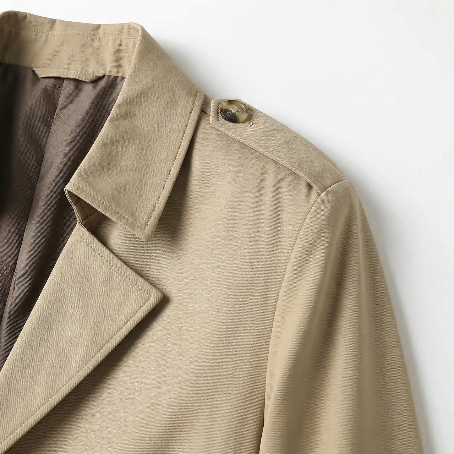 Men’s Trench Coat – Collared Button-Front Design