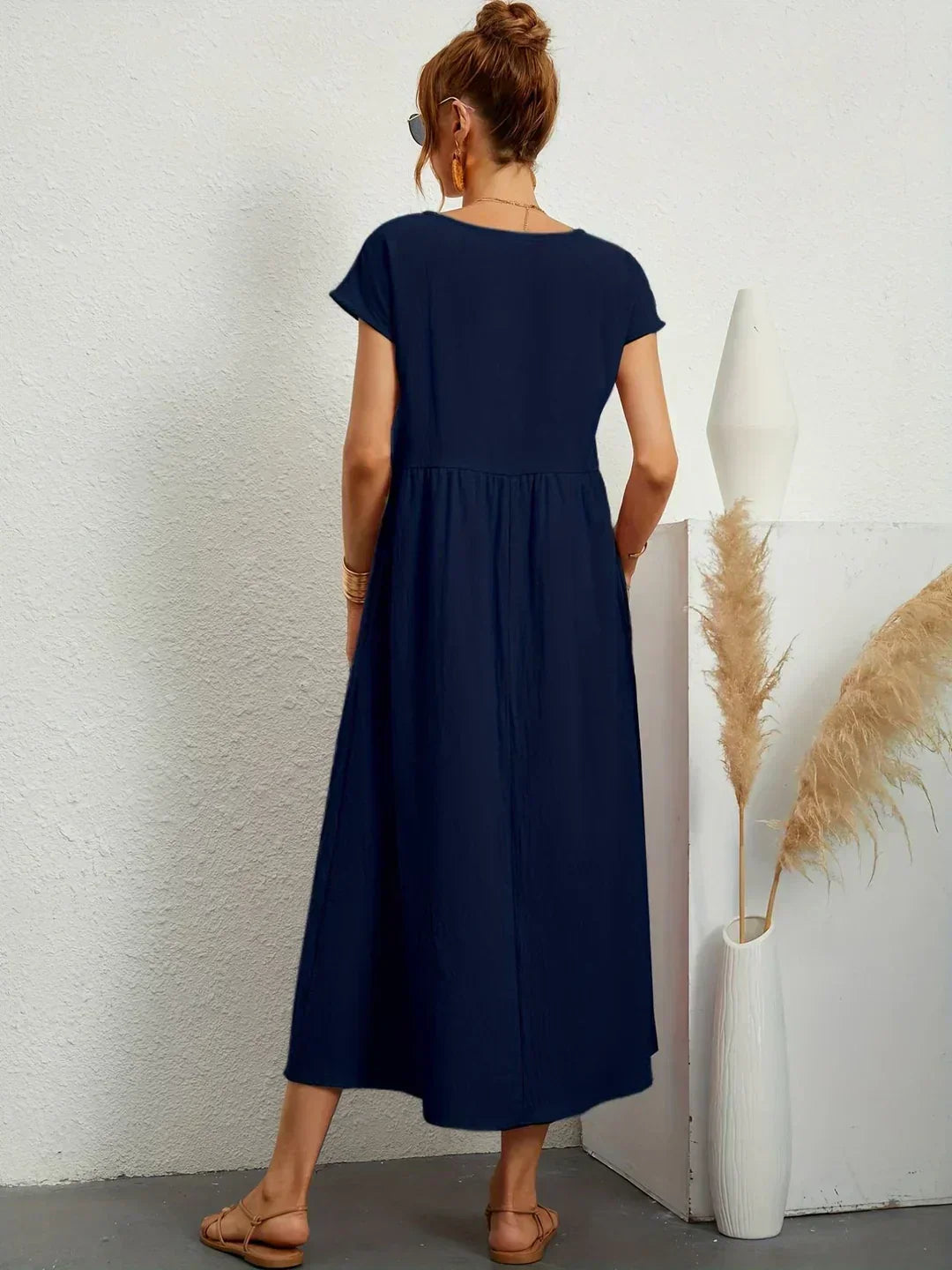 Keiraen - Elegantes Soft-Touch-Kleid