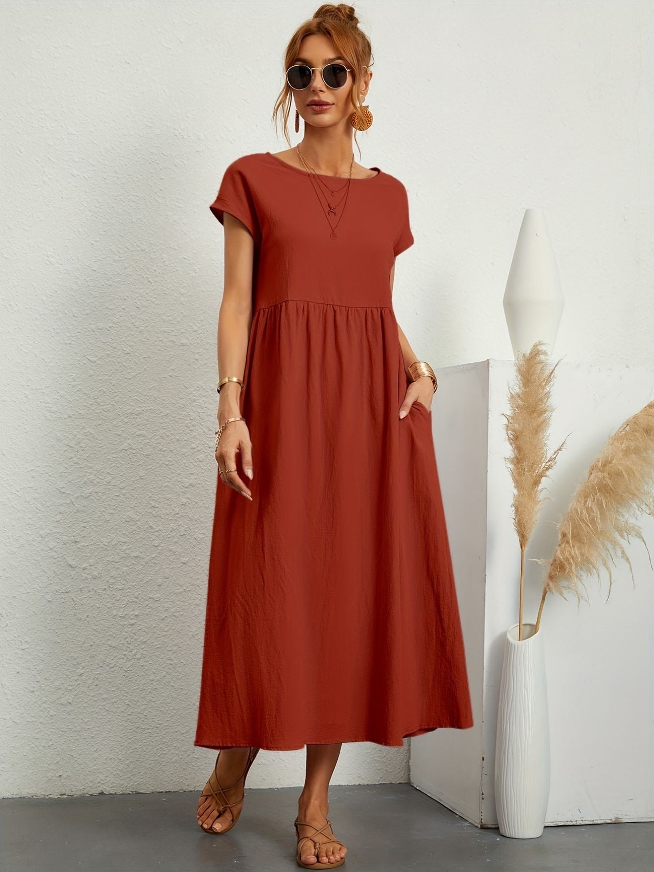 Camille - Pyöreäkauluksinen mekko - Naisten - Elegantti