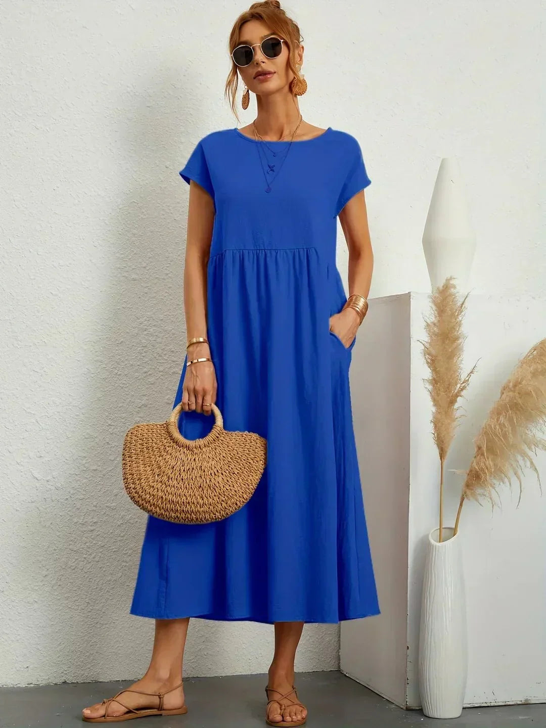 Gabrielle | Fließendes Midi-Kleid zeitloser Eleganz