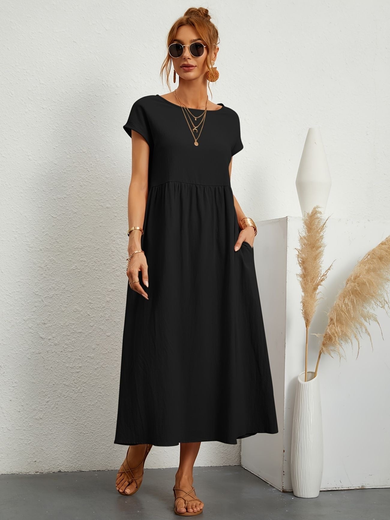 Camille - Pyöreäkauluksinen mekko - Naisten - Elegantti