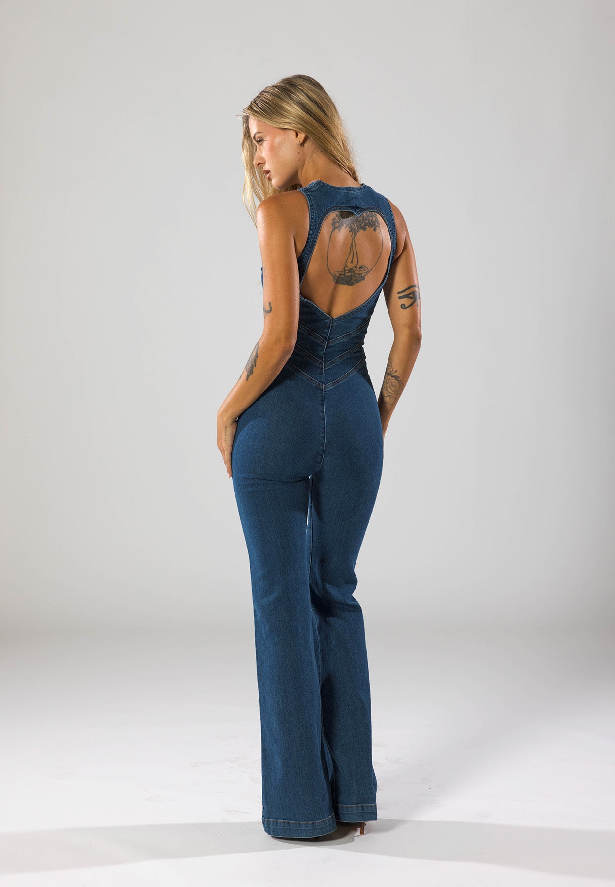 Miu | Denim Jumpsuit met Hartvormige Uitsnede 3