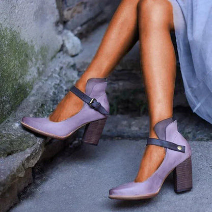Elegant Heel Sandals with Straps