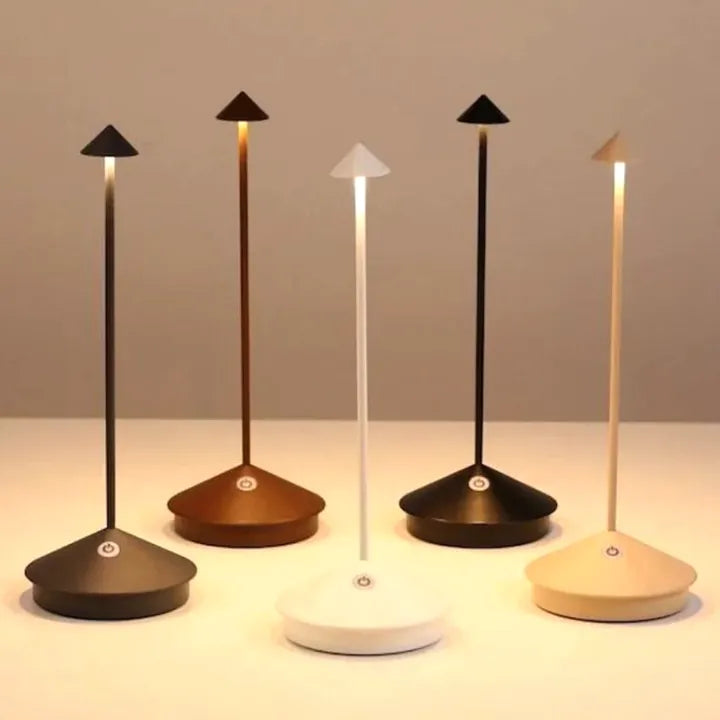 Elegante kabellose LED-Tischlampe im modernen Design