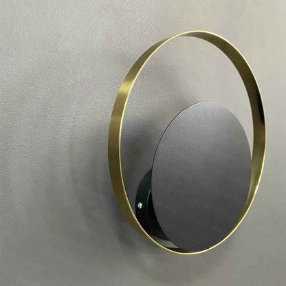 Moderne Wandleuchte in Gold und Schwarz