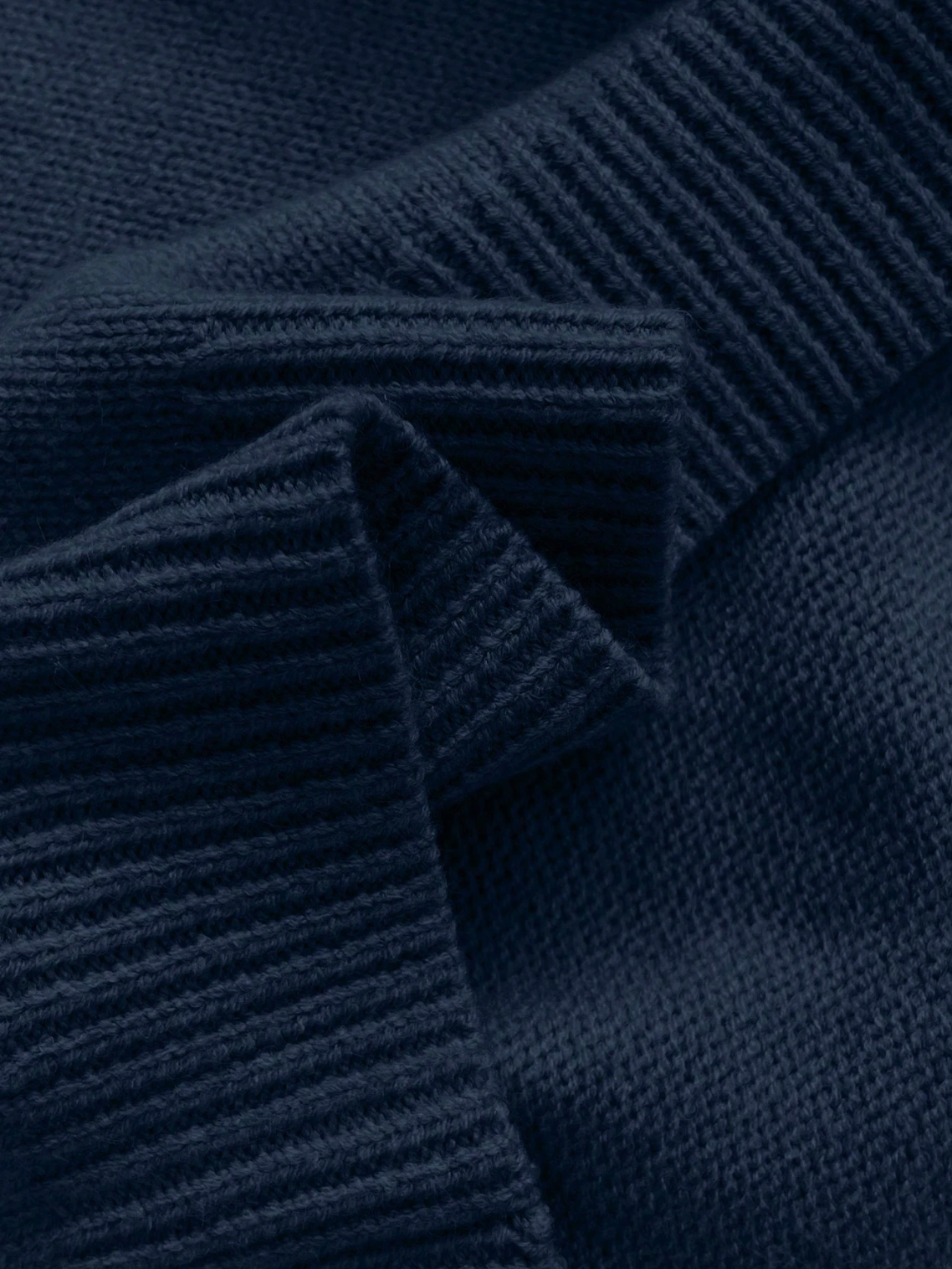 Maerella - Blusa de Malha com Gola de Renda