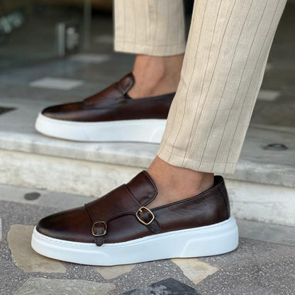 Sneakers dla mężczyzn z skóry bez sznurowadeł z detalami klamer – Dante