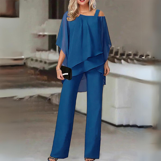 other : Betty | Ensemble Tailleur Femme Élégant en 2 Pièces in Bleu clair van Seroa