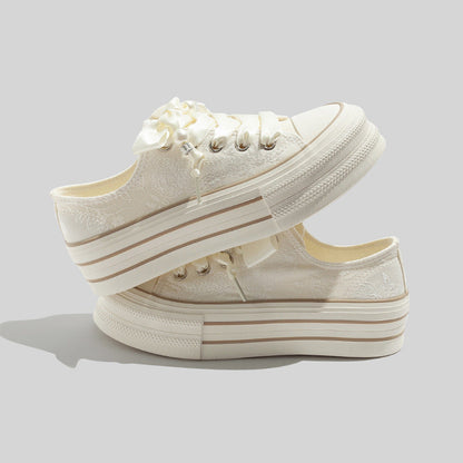Helviana – Damen Plattform Sneaker Mit Satinschnürung
