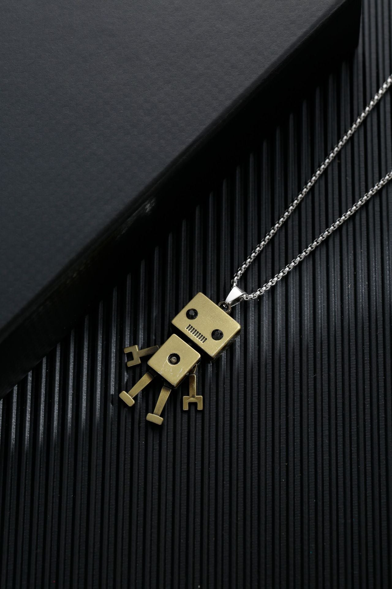 Men's Simple Sweater Chain Couple Accessories Niche Female Titanium Necklaces