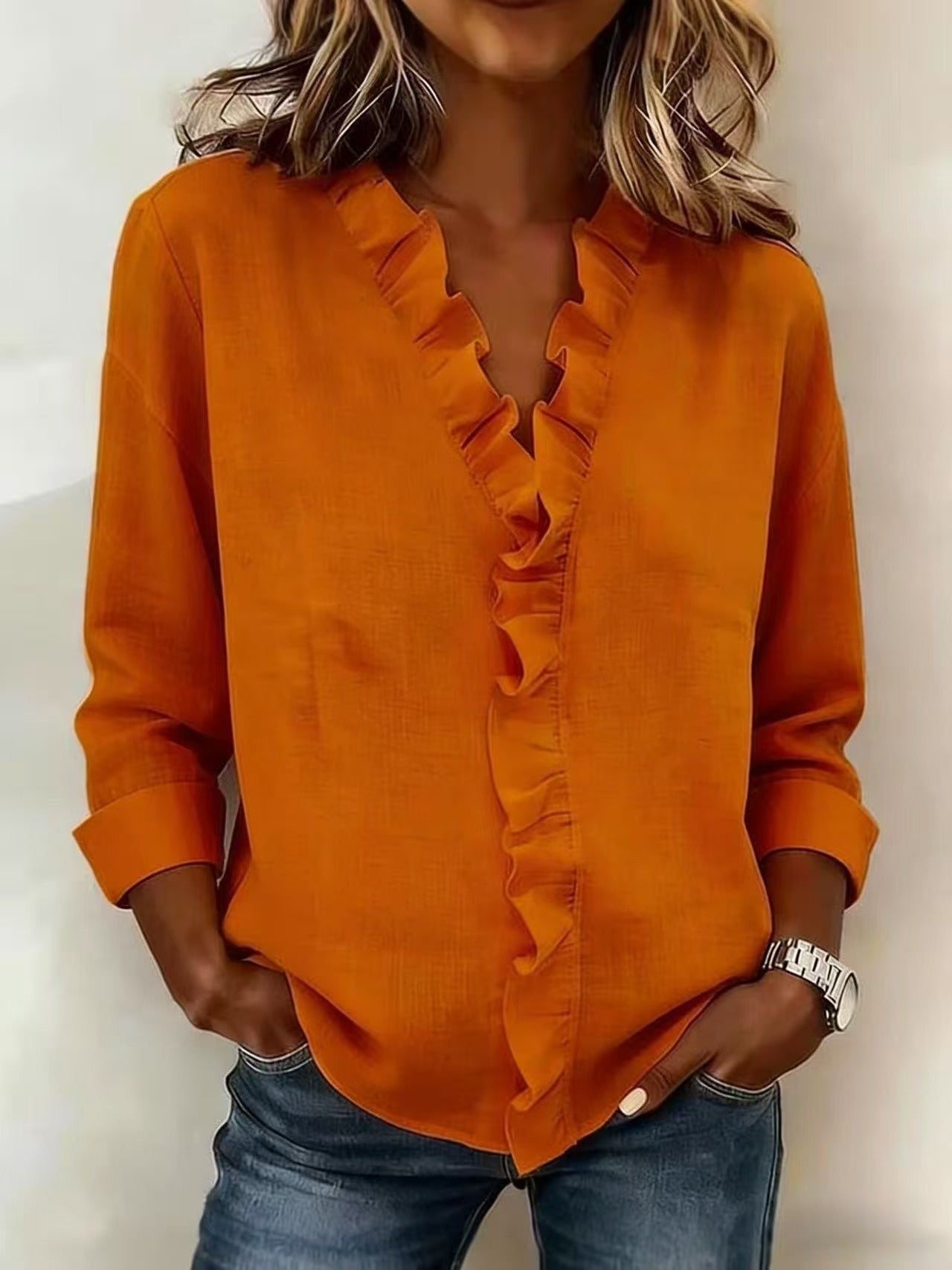 VIRELLO PARIS | Blouse à col en V et fines volants