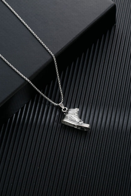 Men's Simple Sweater Chain Couple Accessories Niche Female Titanium Necklaces