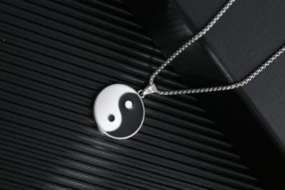 Men's Simple Sweater Chain Couple Accessories Niche Female Titanium Necklaces