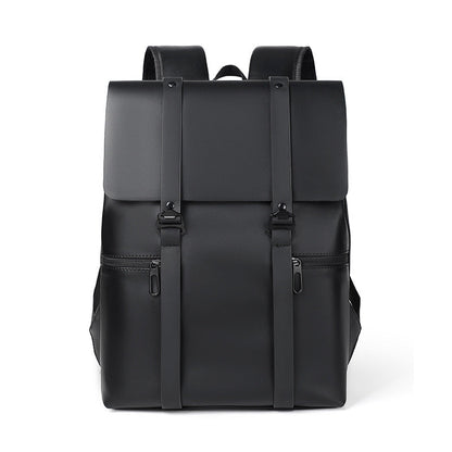 Sac à dos noir élégant en cuir synthétique avec bretelles ajustables, design moderne et minimaliste, idéal pour le travail ou les voyages.