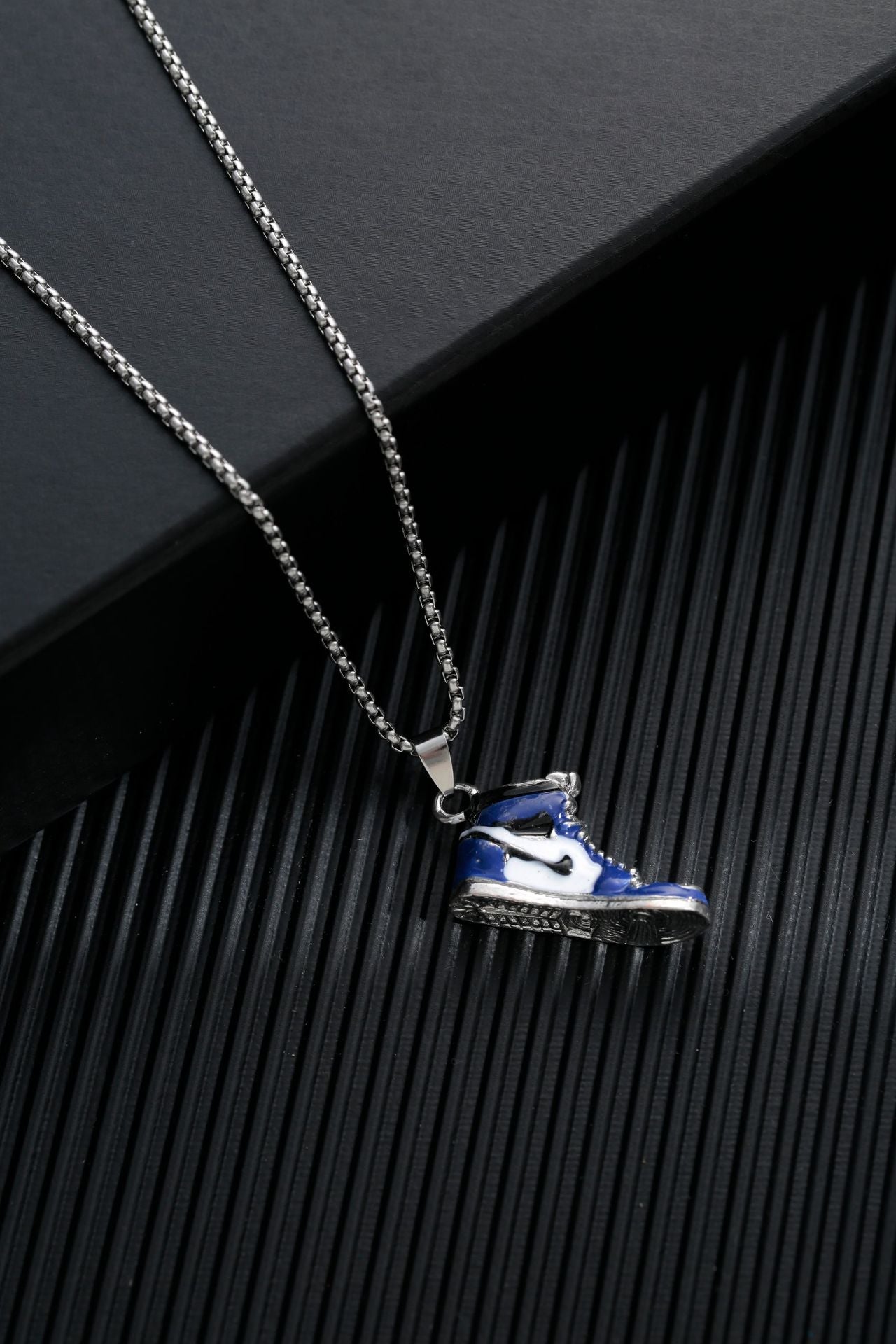 Men's Simple Sweater Chain Couple Accessories Niche Female Titanium Necklaces