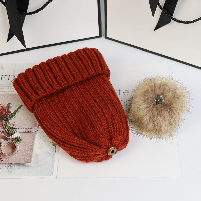 LORETTE | Classic Knit Beanie with Pom