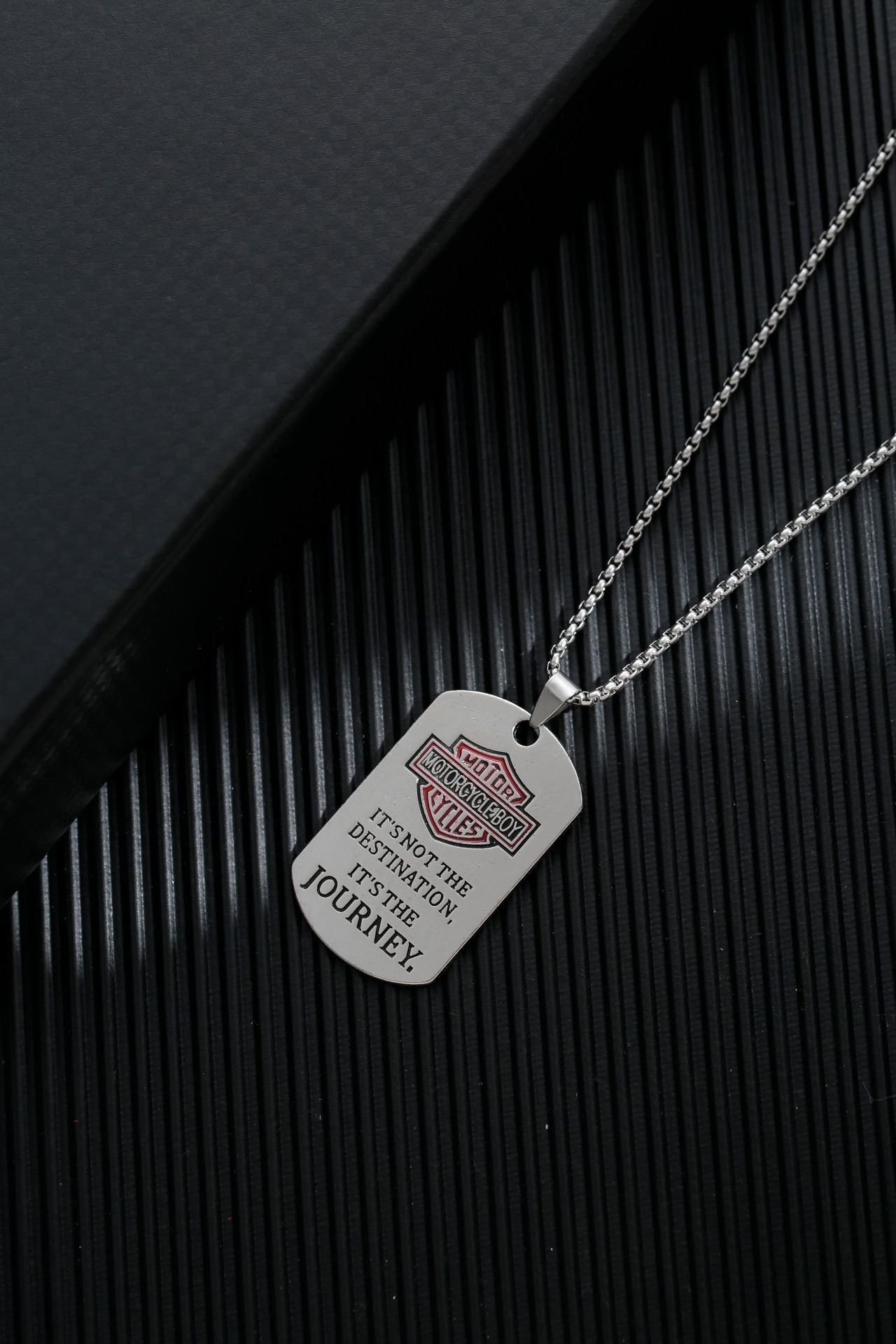 Men's Simple Sweater Chain Couple Accessories Niche Female Titanium Necklaces