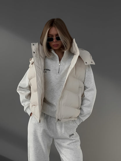 Ärmellose Daunenjacke mit Kapuze