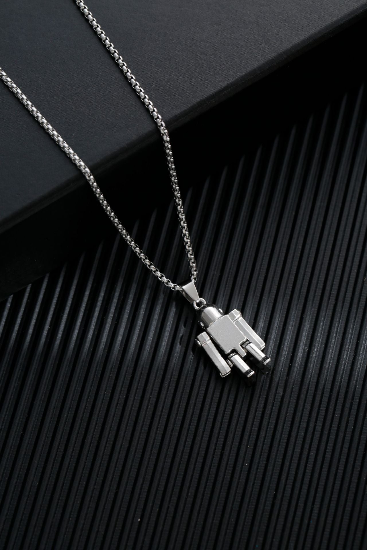 Men's Simple Sweater Chain Couple Accessories Niche Female Titanium Necklaces