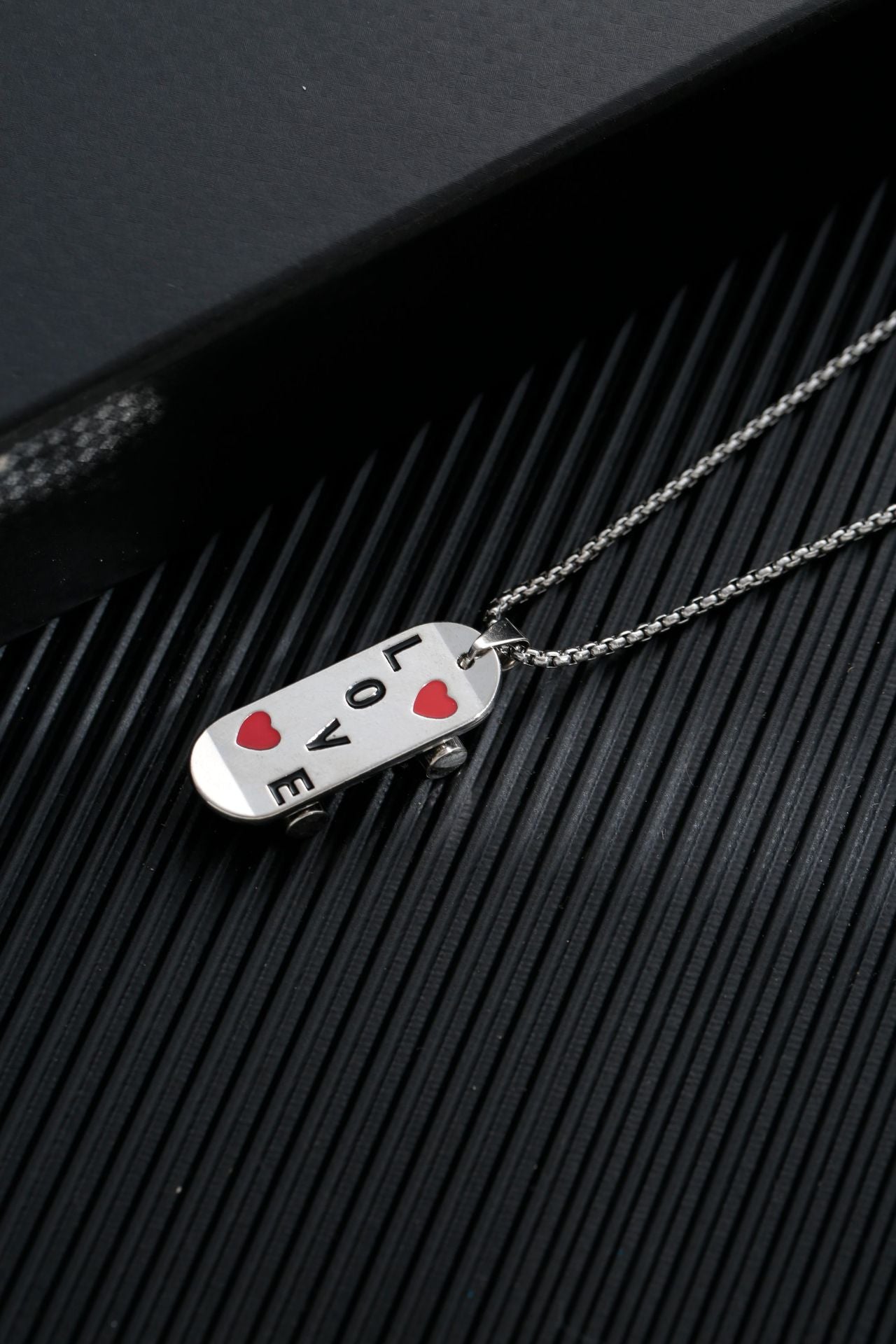 Men's Simple Sweater Chain Couple Accessories Niche Female Titanium Necklaces