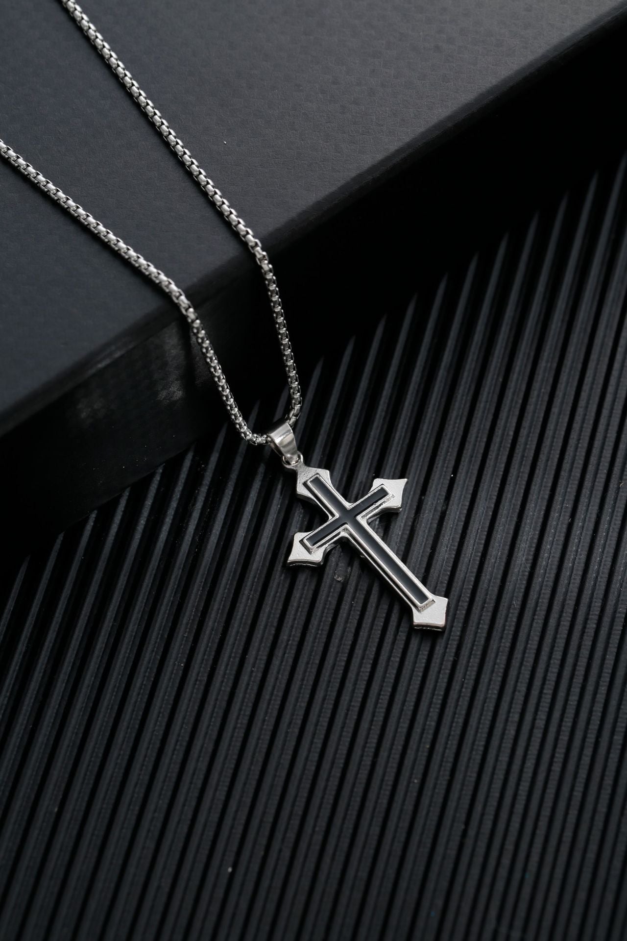Men's Simple Sweater Chain Couple Accessories Niche Female Titanium Necklaces