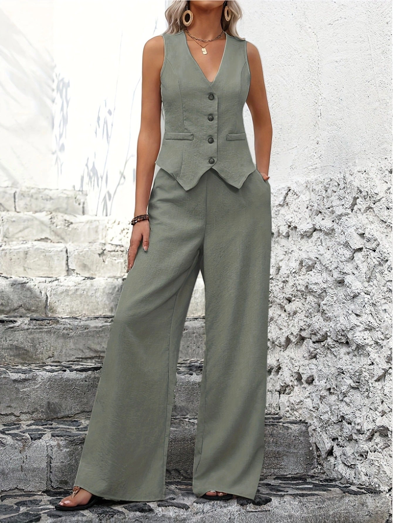 Elegant Two-Piece Suit with Vest and Wide Pants – Stylish Look for Everyday & Events