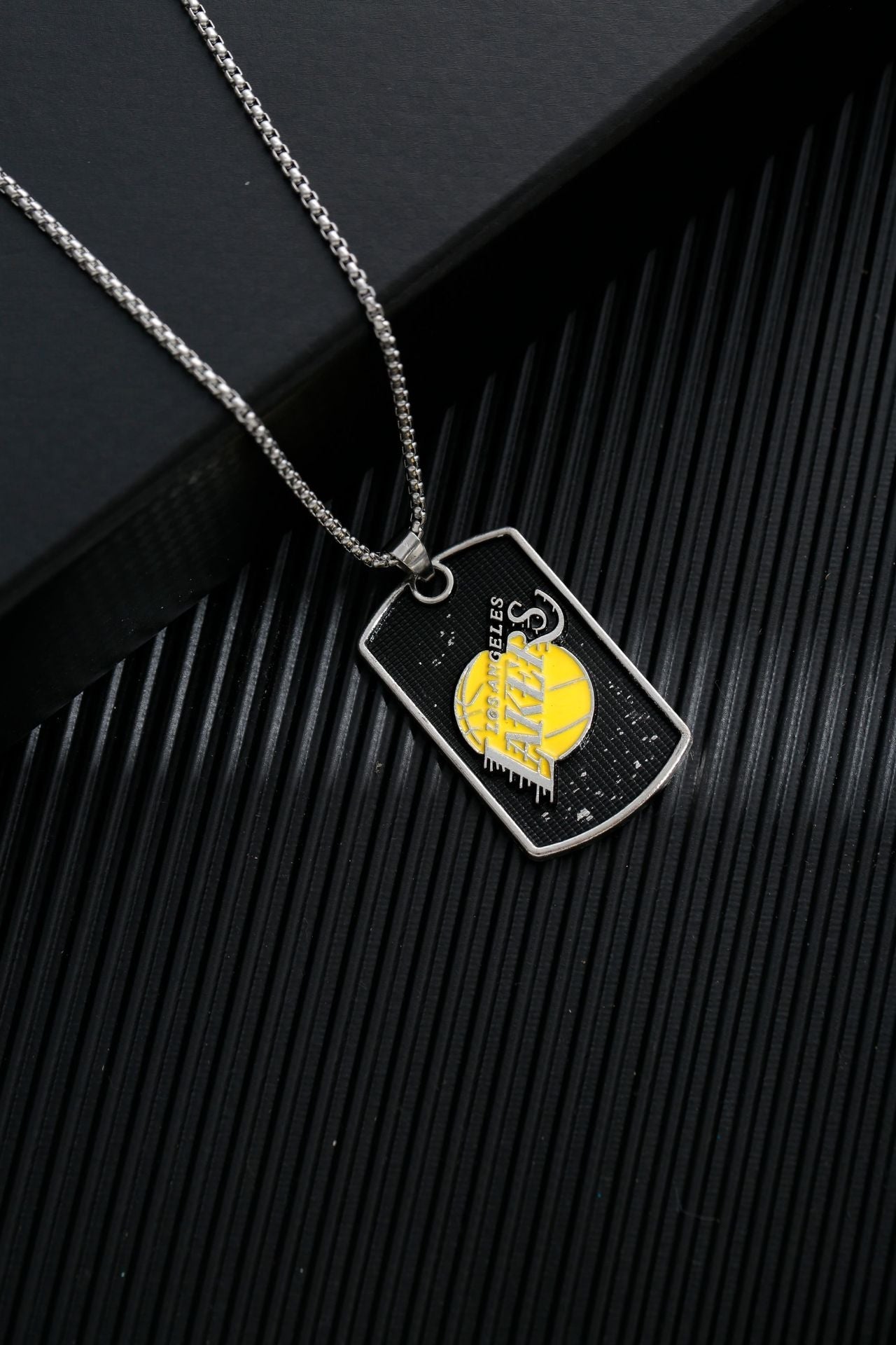 Men's Simple Sweater Chain Couple Accessories Niche Female Titanium Necklaces