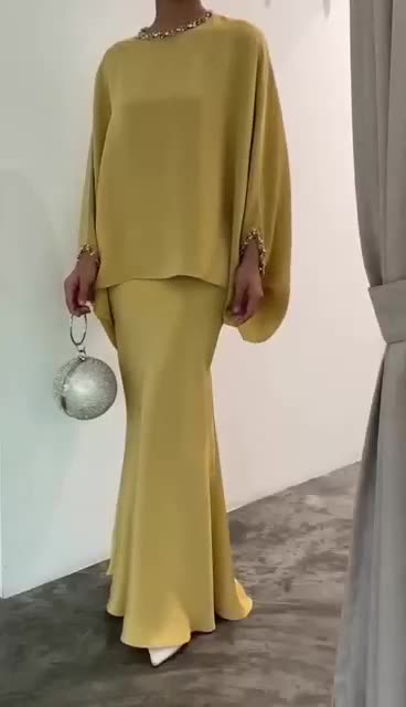 Elegant Two-Piece Pearl Floor-Length Evening Dress