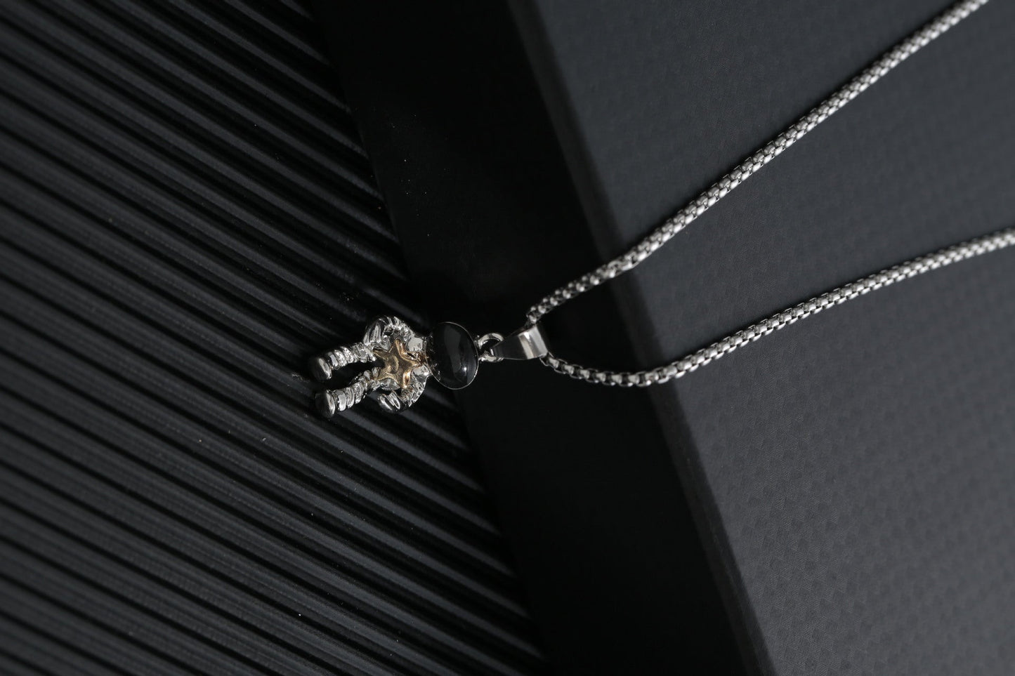 Men's Simple Sweater Chain Couple Accessories Niche Female Titanium Necklaces