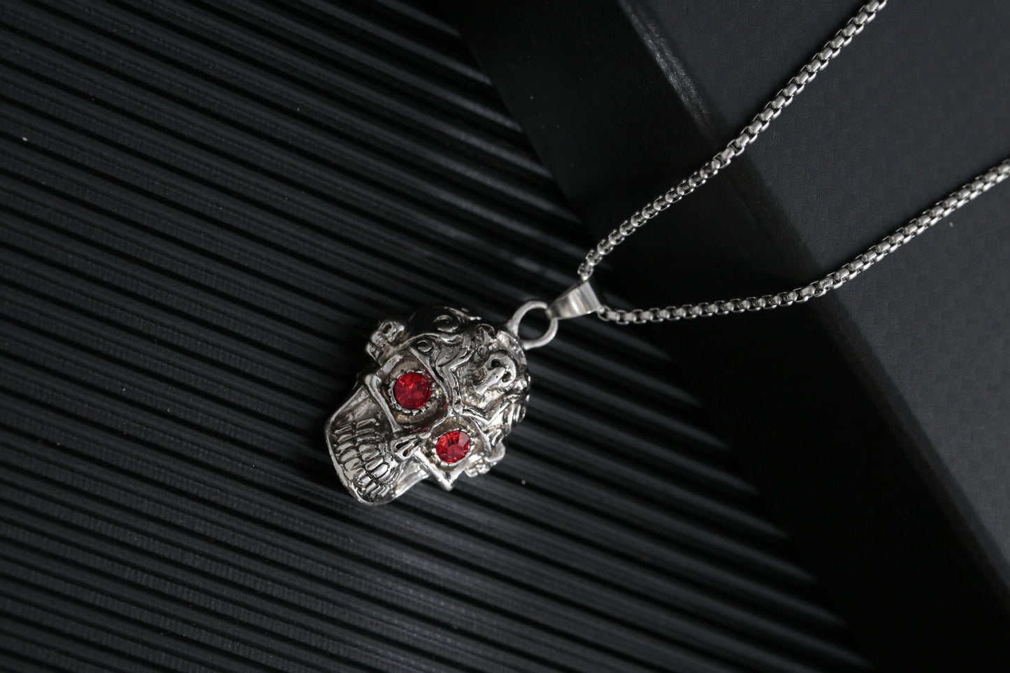Men's Simple Sweater Chain Couple Accessories Niche Female Titanium Necklaces
