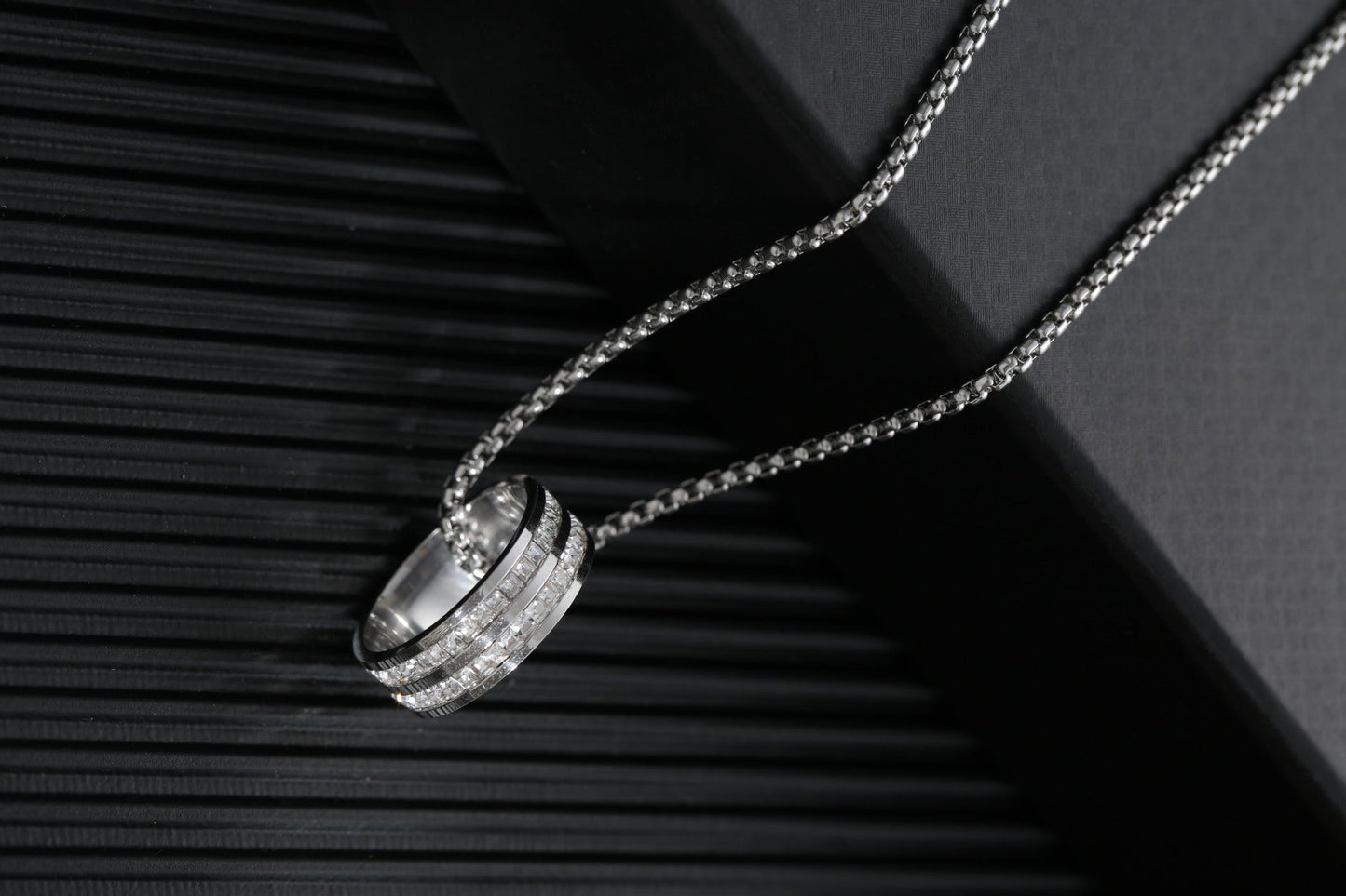 Men's Simple Sweater Chain Couple Accessories Niche Female Titanium Necklaces