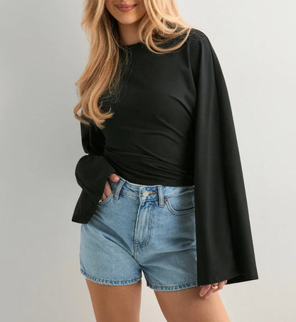Elegant cropped langærmet top med vide ærmer