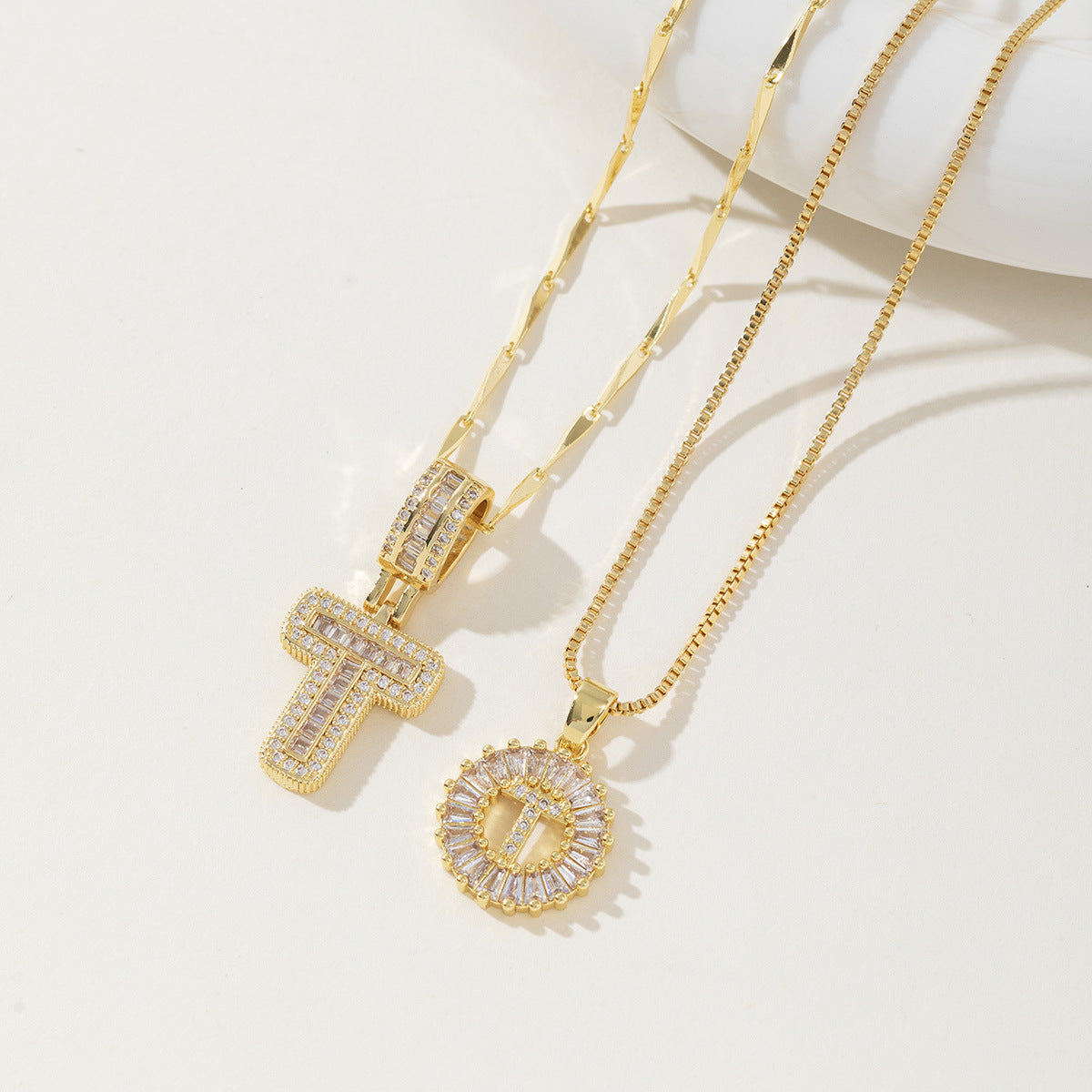 AISHA - Elegant 2-Pack Initial Pendant Necklaces