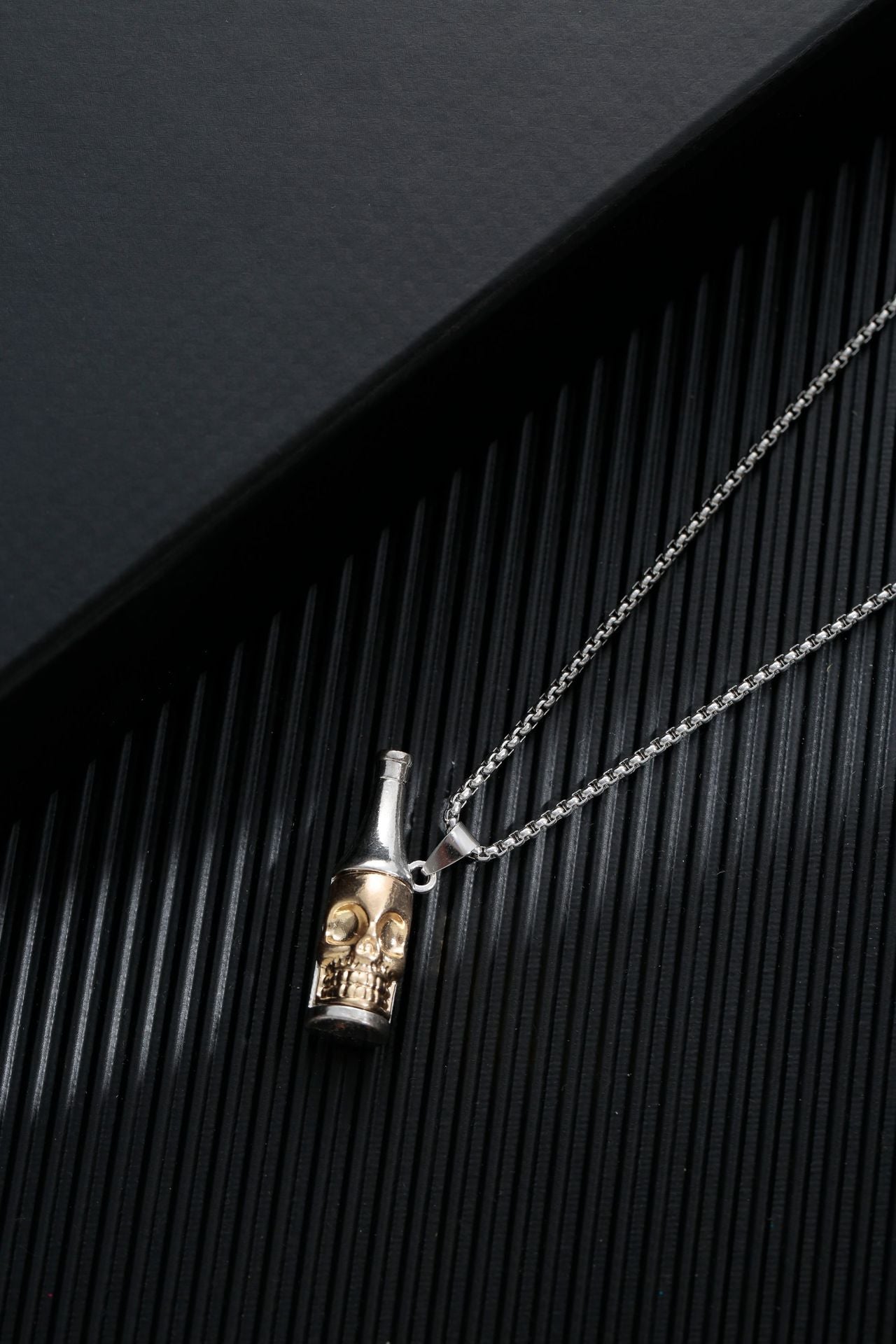 Men's Simple Sweater Chain Couple Accessories Niche Female Titanium Necklaces