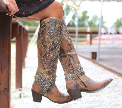 Women’s Vintage High-Cut Boots – Retro Edge – Statement Style