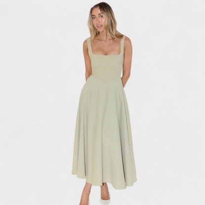 Maribel – Vestido Midi con Escote Cuadrado que realza tu feminidad