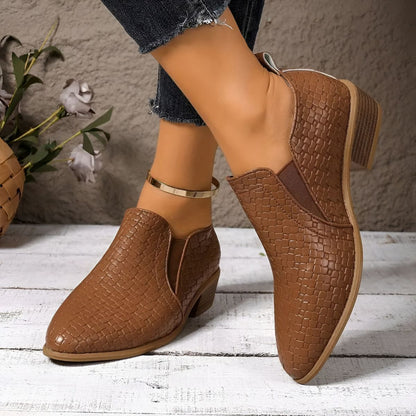 Alexia – Elegant & Comfortable Oxford Shoes